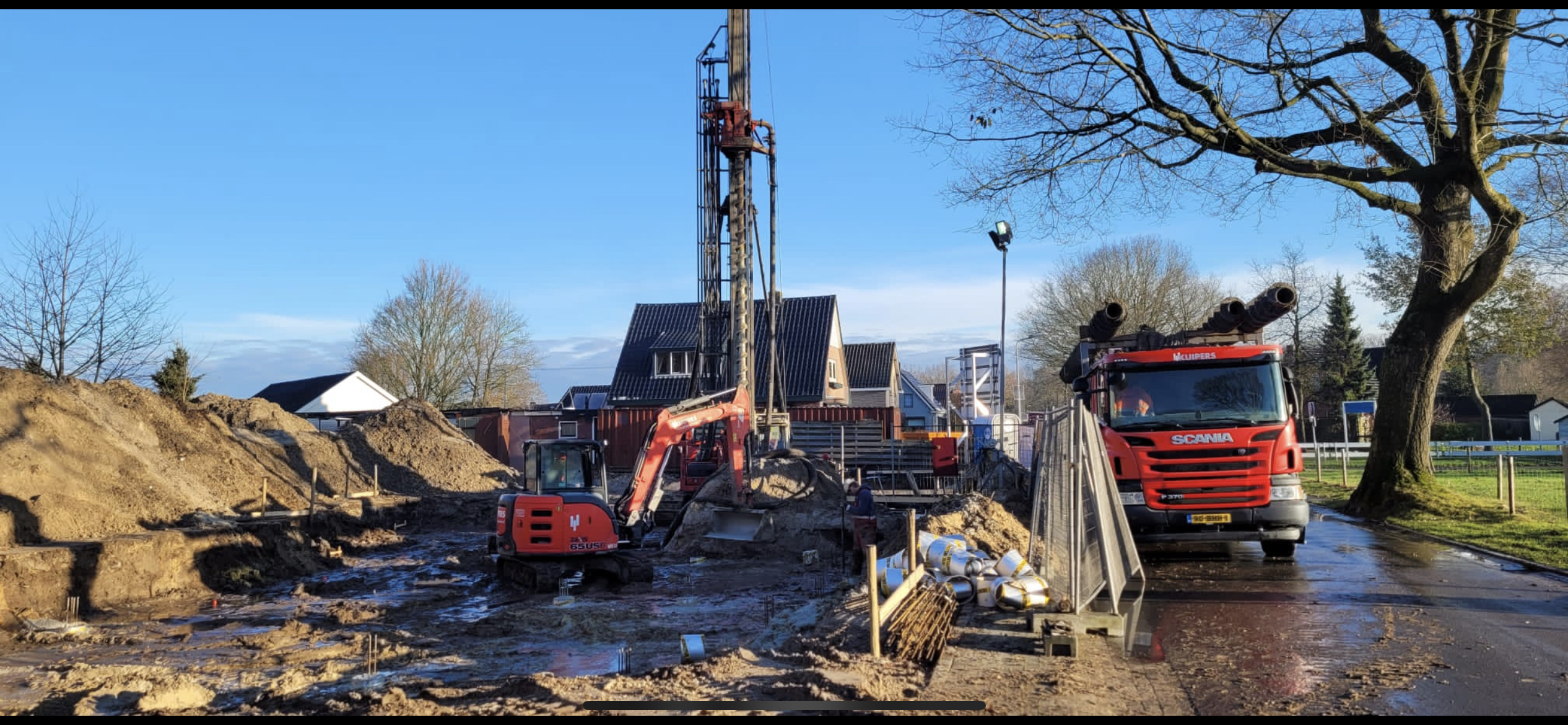 Mortelschroefpalen aangebracht bij project Sparrewei 12 bij de bouw van 4 halfvrijstaande woningen in Kollumersweach.